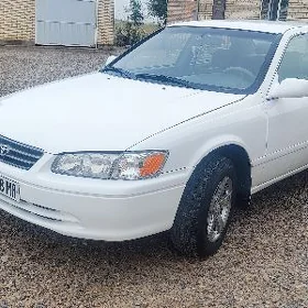 Toyota Camry 2001