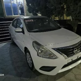 Nissan Sunny 2022