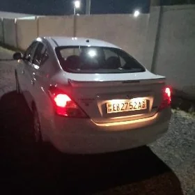 Nissan Versa 2014