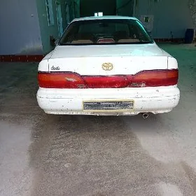 Toyota Camry 1993