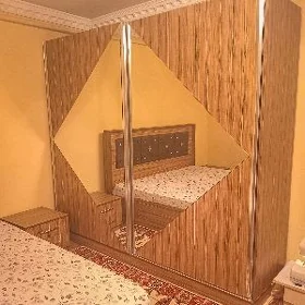 GARNATUR SPALNY KOMOD
