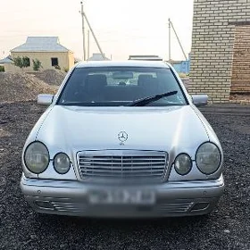 Mercedes-Benz E320 1998
