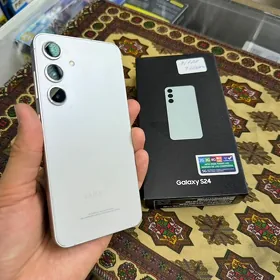 s24 8/128  telefon silver
