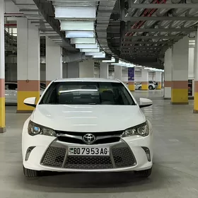 Toyota Camry 2017