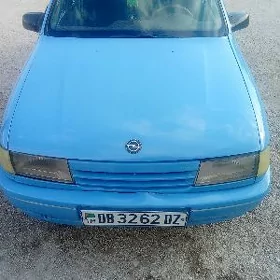 Opel Vectra 1989