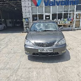 Toyota Camry 2005