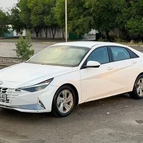 Hyundai Elantra 2021