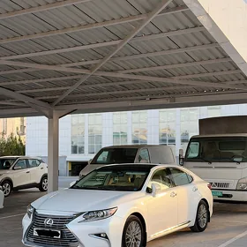Lexus ES 350 2016