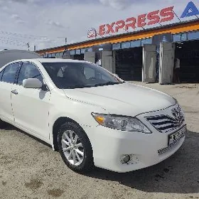 Toyota Camry 2010