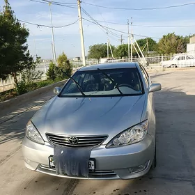 Toyota Camry 2004