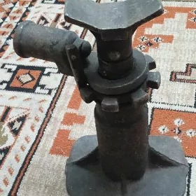 домкрат