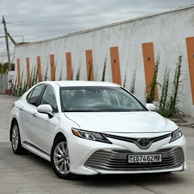 Toyota Camry 2020