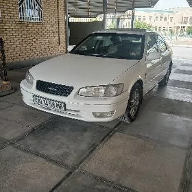 Toyota Camry 2000