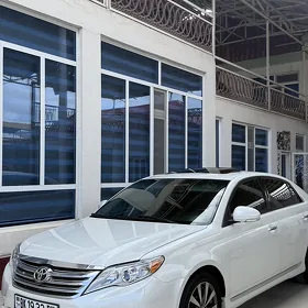 Toyota Avalon 2011