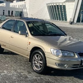 Toyota Camry 2000