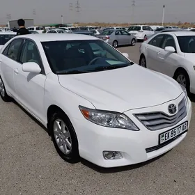 Toyota Camry 2011