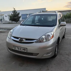 Toyota Sienna 2008