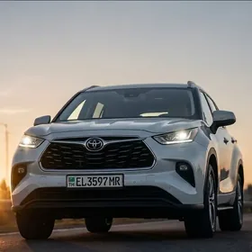 Toyota Highlander 2021
