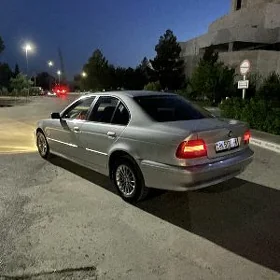 BMW E39 2001