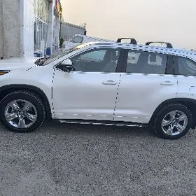 Toyota Highlander 2019