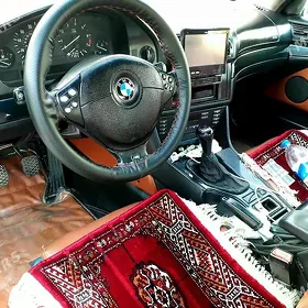 BMW E39 2001