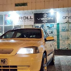 Opel Astra 2000