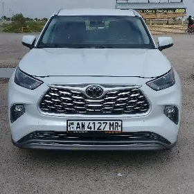 Toyota Highlander 2024