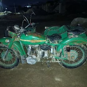 Ural 5557 1990