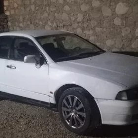 Mitsubishi Diamante 1995