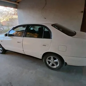 Toyota Carina 1993