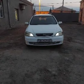 Opel Astra 2000