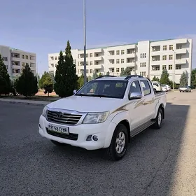Toyota Hilux 2014