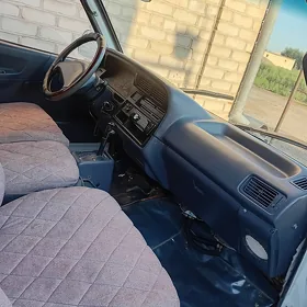 Toyota Hiace 1998