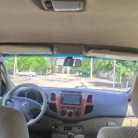 Toyota Fortuner 2011