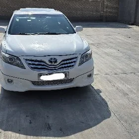 Toyota Camry 2011