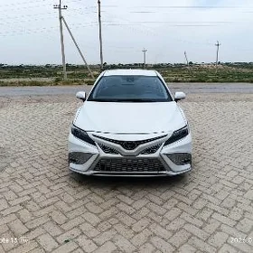Toyota Camry 2022
