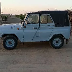 UAZ 469 2002