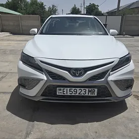 Toyota Camry 2022
