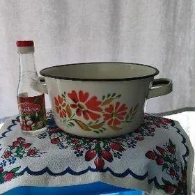 кастрюля эмалированная
