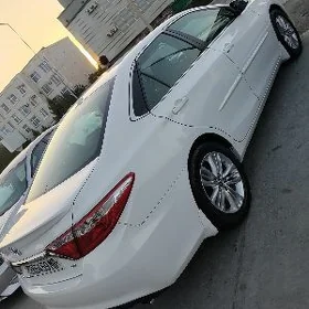 Toyota Camry 2016