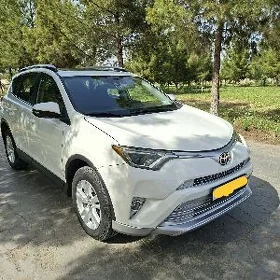 Toyota RAV4 2017