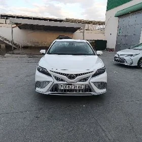 Toyota Camry 2023