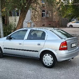 Opel Astra 2000