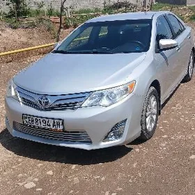 Toyota Camry 2011
