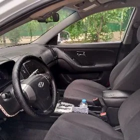 Hyundai Elantra 2010