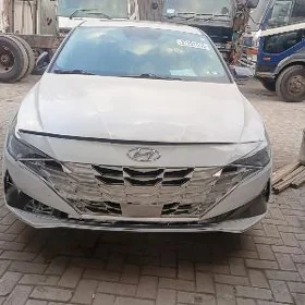 Hyundai Elantra 2021