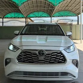 Toyota Highlander 2022