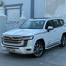 Toyota Land Cruiser 2023