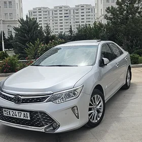 Toyota Camry 2015