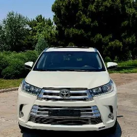 Toyota Highlander 2019